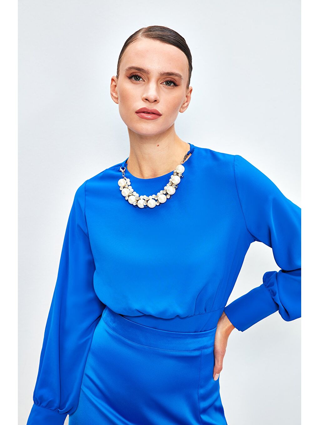 Kolye Detaylı Crop Bluz - Sax Mavi-1