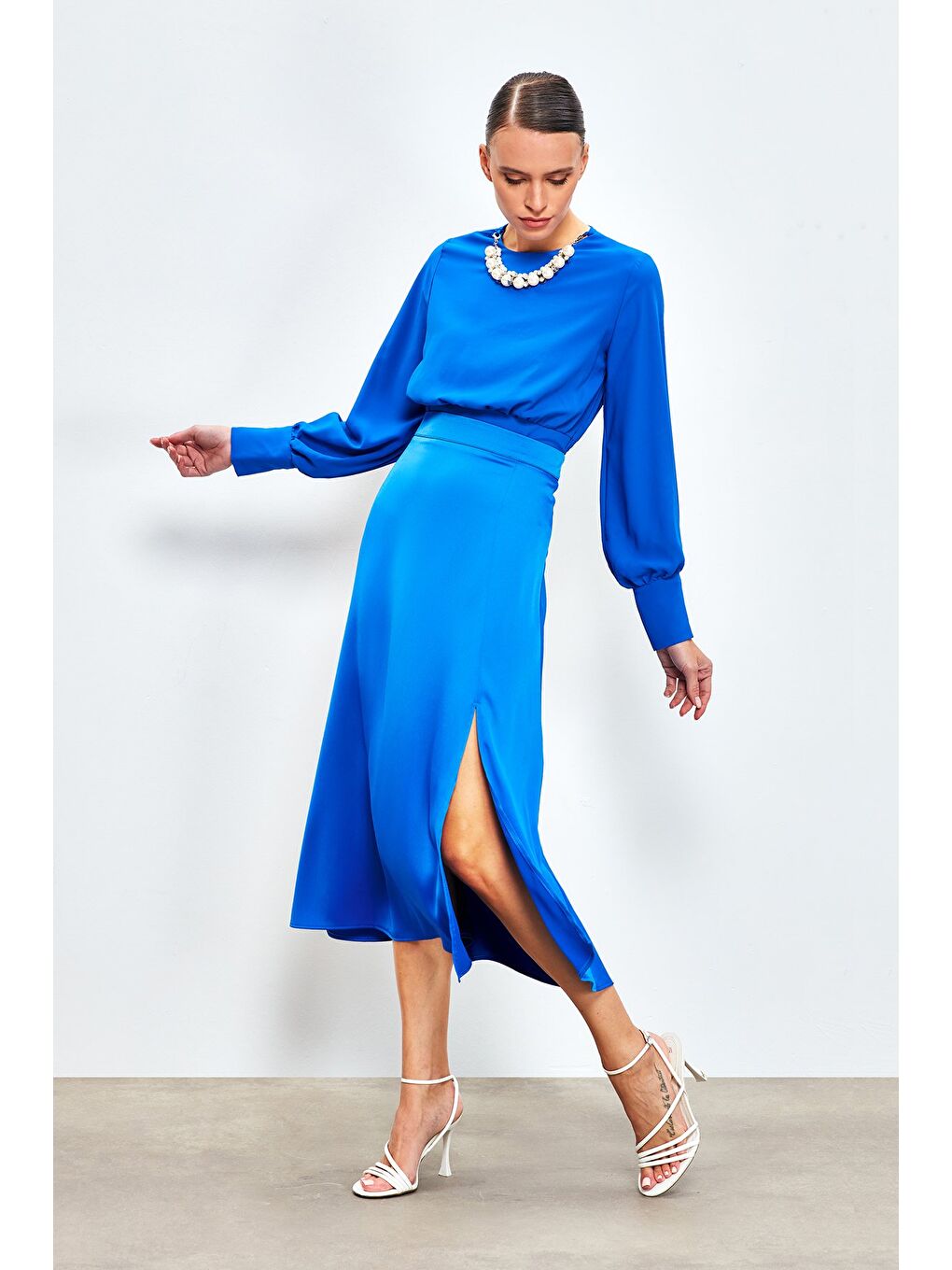 Kolye Detaylı Crop Bluz - Sax Mavi-5