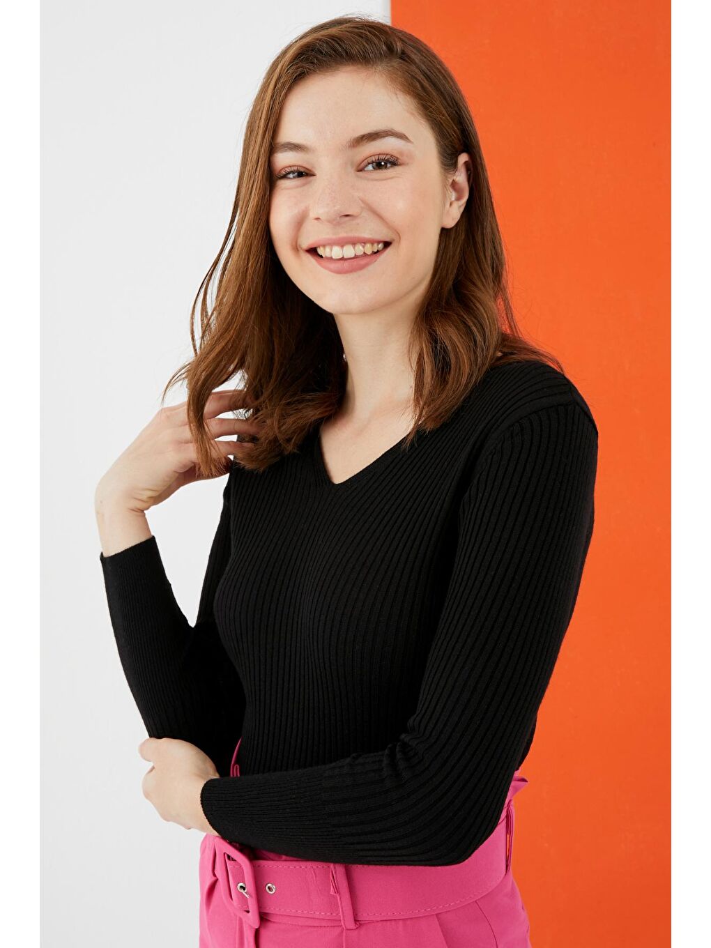 Siyah V Yaka Fitilli Dar Kalıp Basic Kazak-1