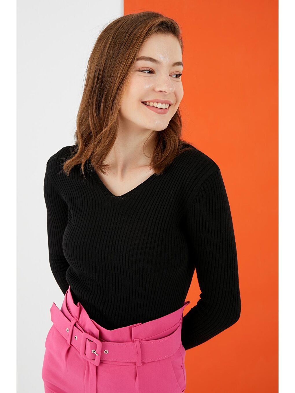 Siyah V Yaka Fitilli Dar Kalıp Basic Kazak-2