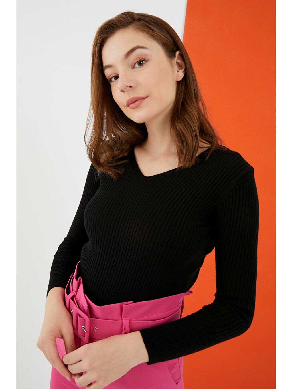 Siyah V Yaka Fitilli Dar Kalıp Basic Kazak-3