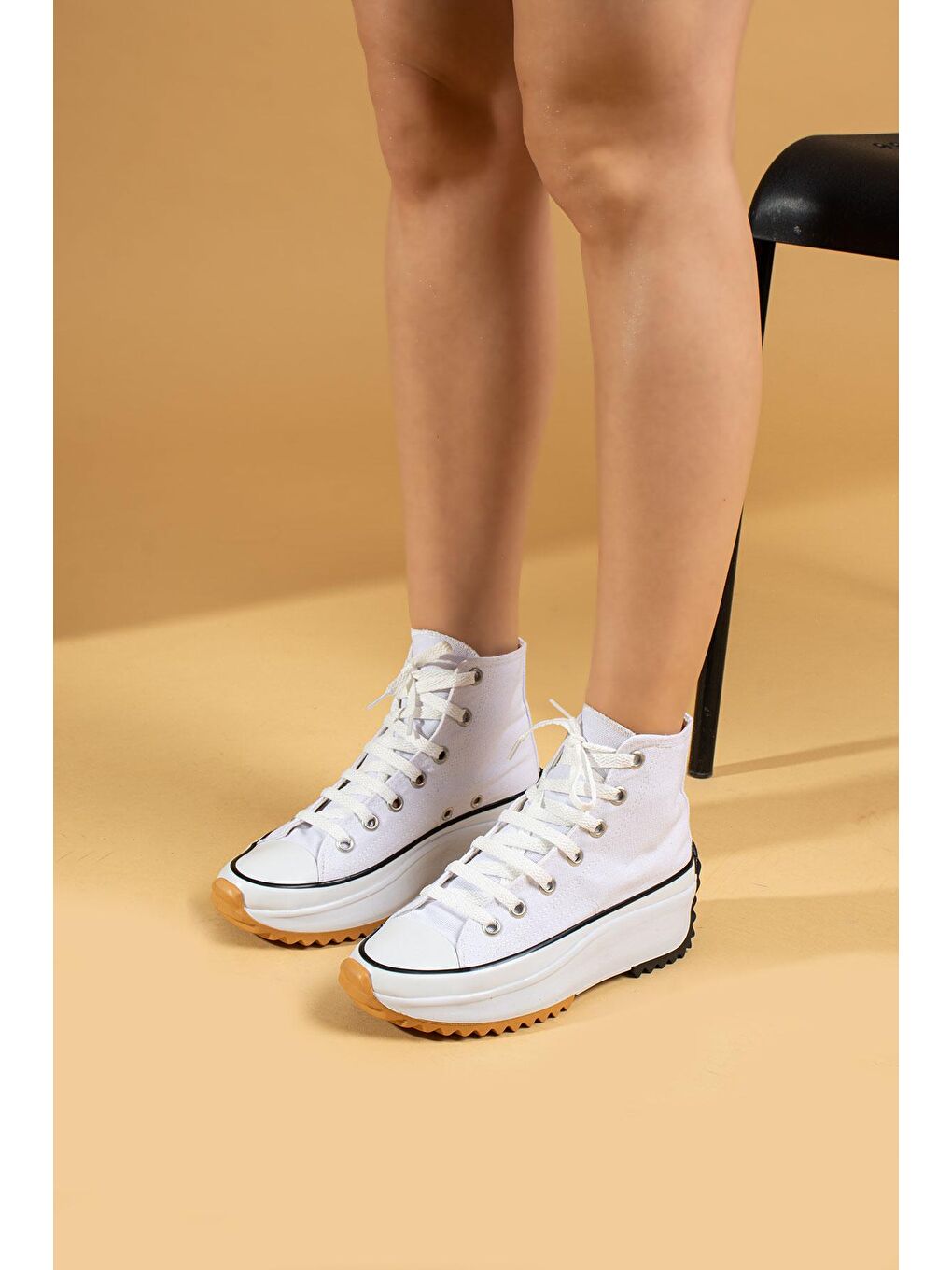 Beyaz Bağcıklı Rahat Kalın Taban Bilekte Keten Kadın Sneakers 55-1000-23