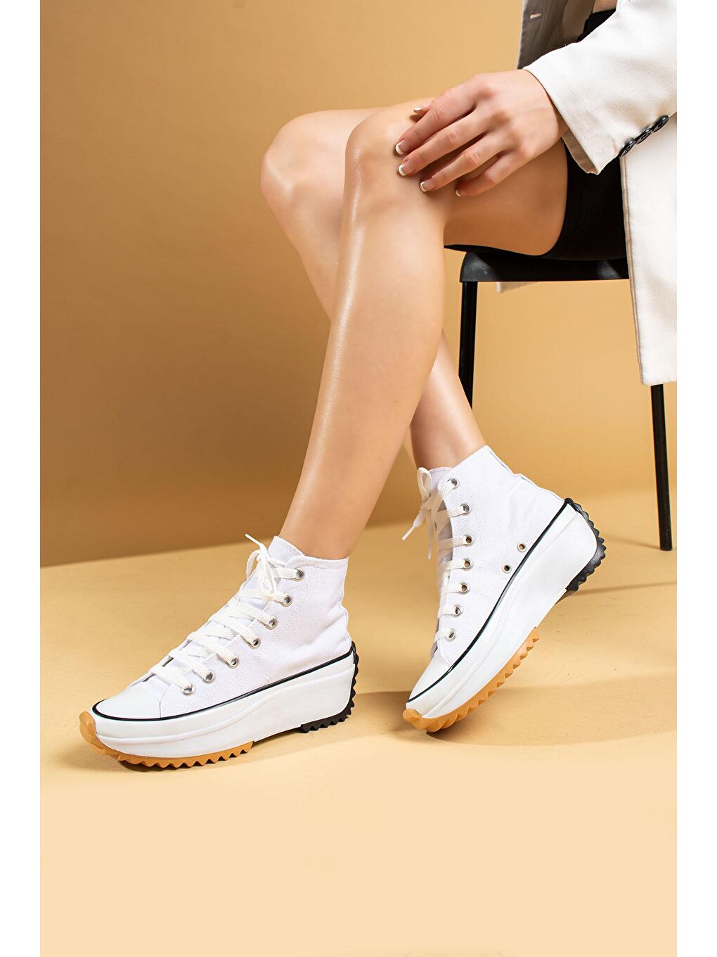 Beyaz Bağcıklı Rahat Kalın Taban Bilekte Keten Kadın Sneakers 55-1000-23-1