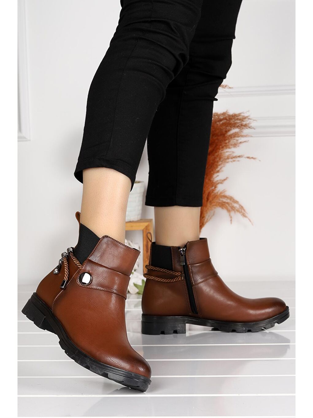 Kahverengi Cilt Günlük Termo Taban Kadın Bot Ayakkabı Pnt 418042-1