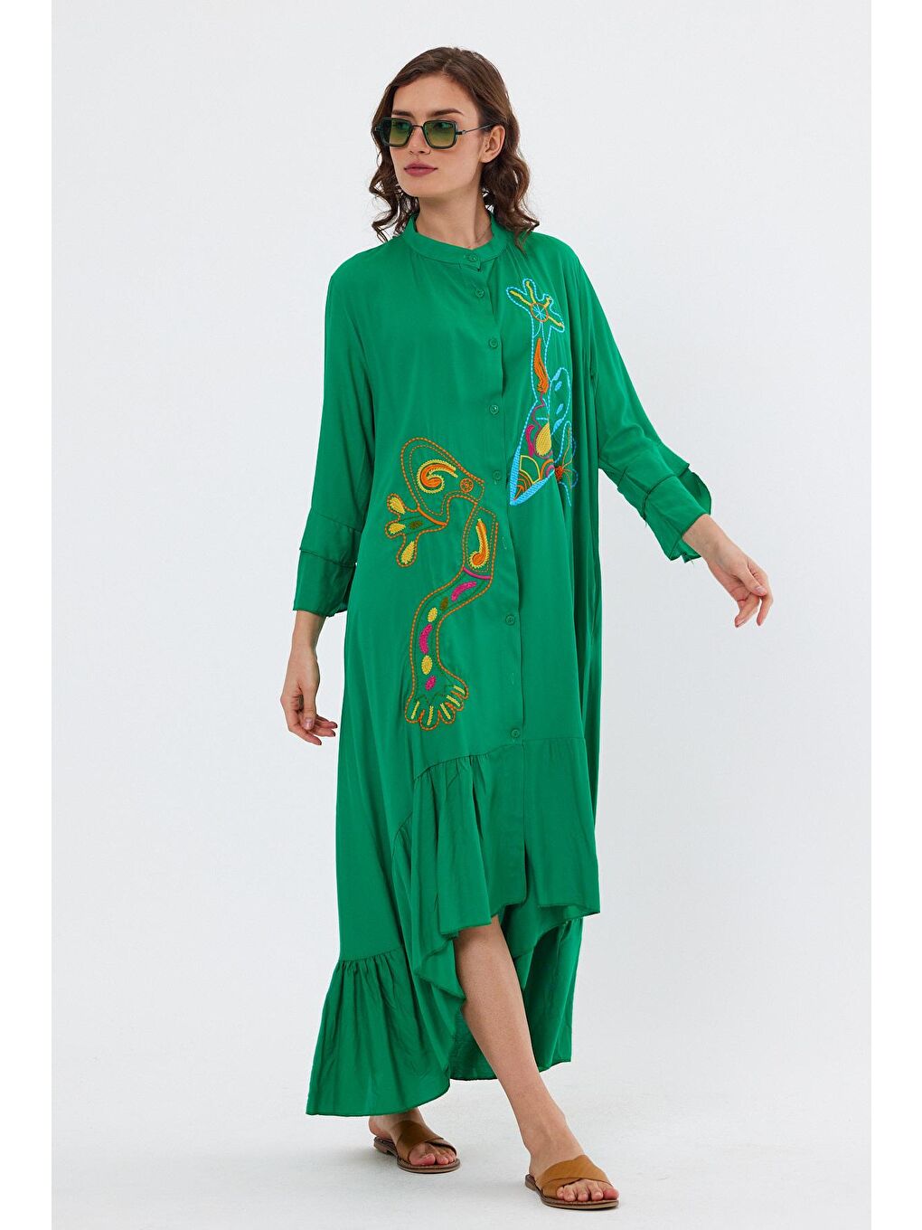 Yeşil Kadın Önü Düğmeli Nakışlı Elbise-1