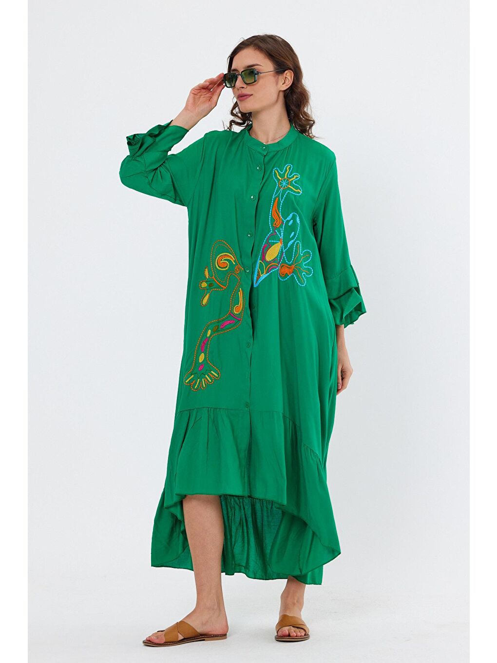 Yeşil Kadın Önü Düğmeli Nakışlı Elbise-3