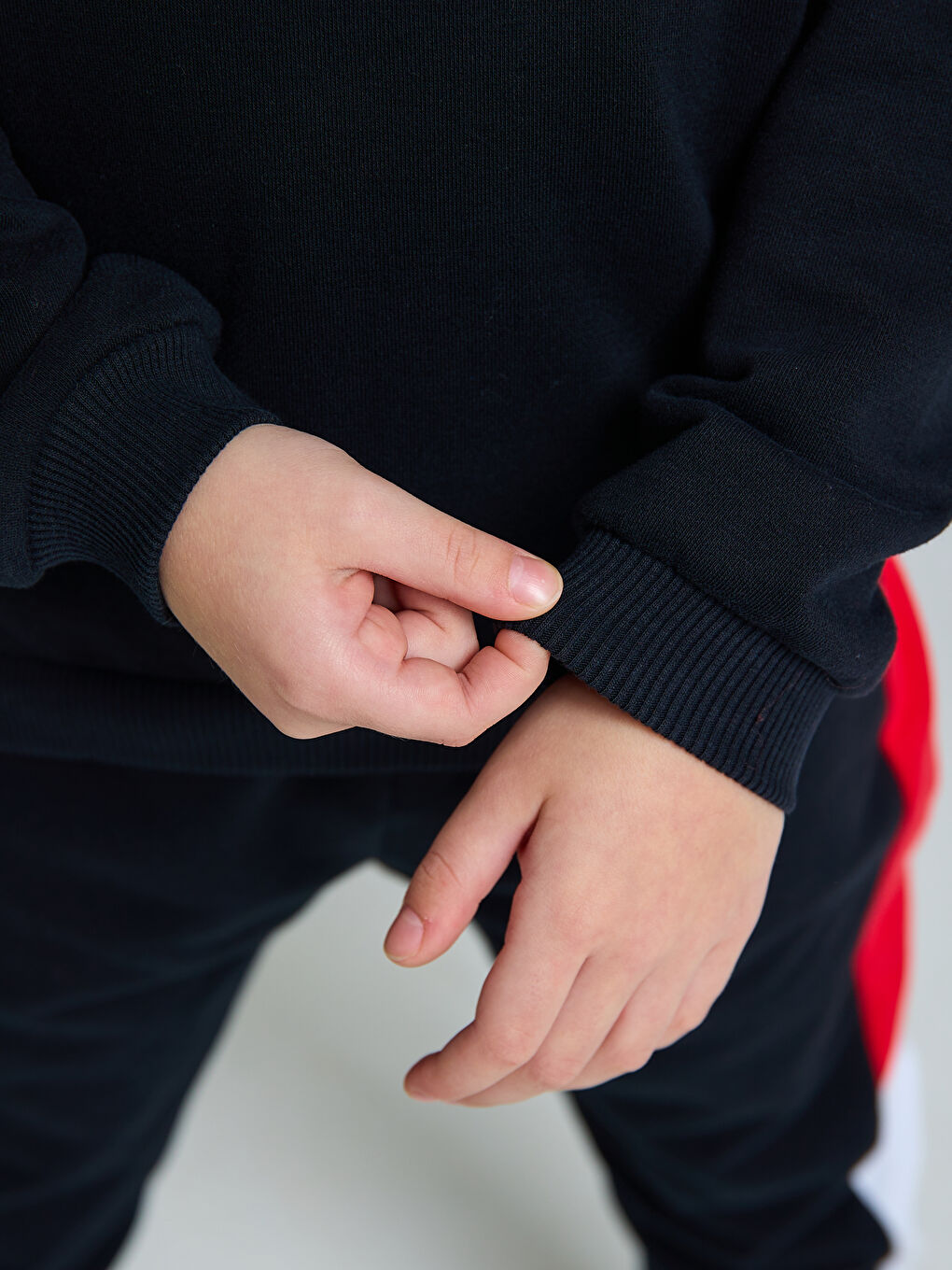 Kırmızı Kapüşonlu Bisiklet Yaka Erkek Bebek Sweatshirt ve Eşofman Alt 2 li Takım-9