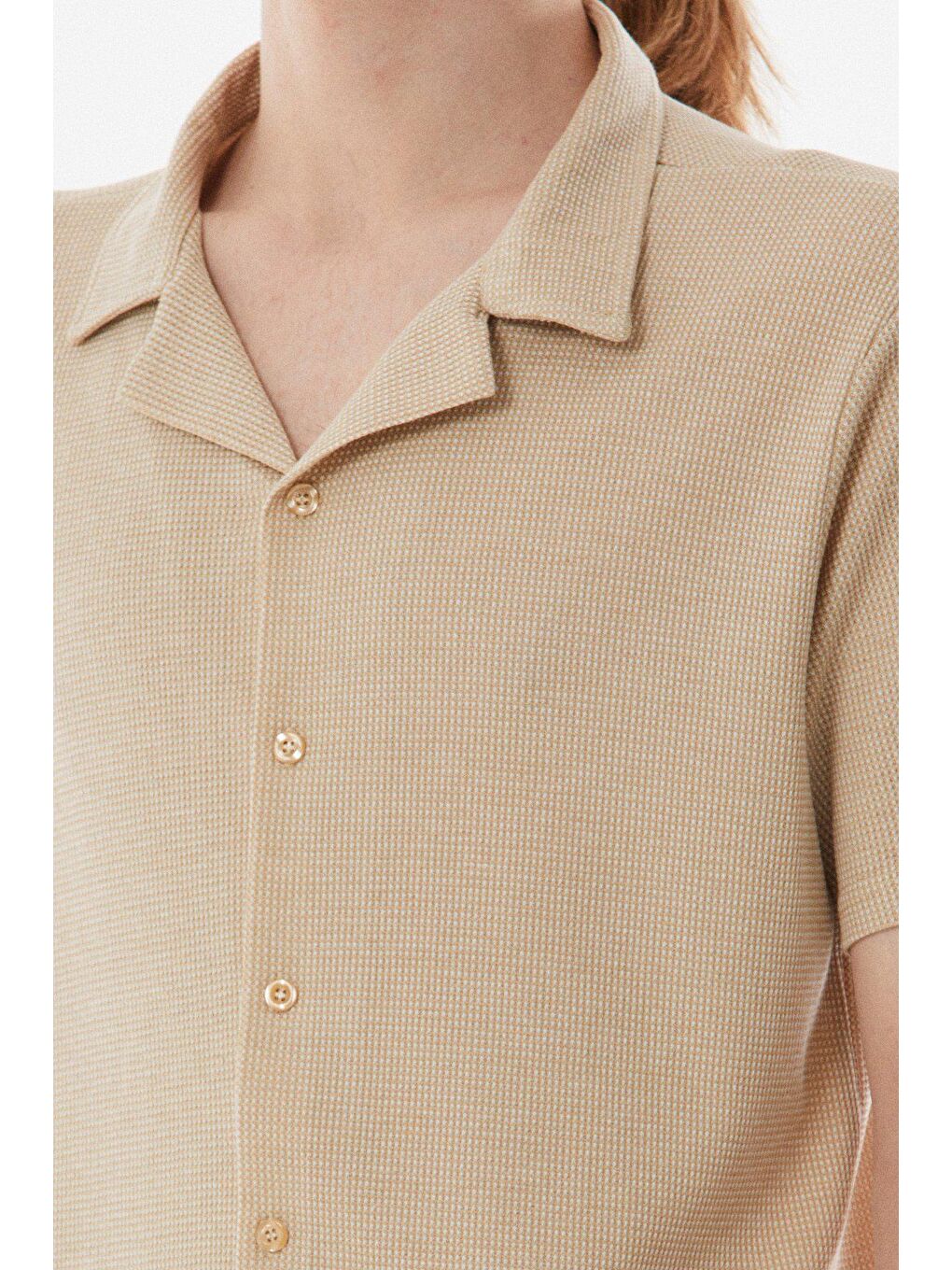 Bej Desenli Kısa Kollu Gömlek-3
