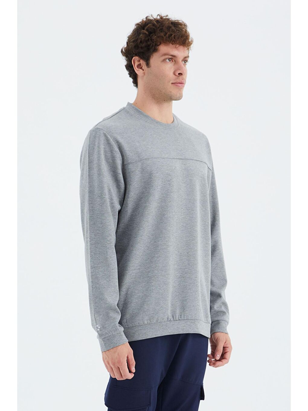 TOMMYLIFE Gri Melanj Bisiklet Yaka Ön Dikiş Detaylı Basic Rahat Kalıp Erkek Sweatshirt - 88270 - 3