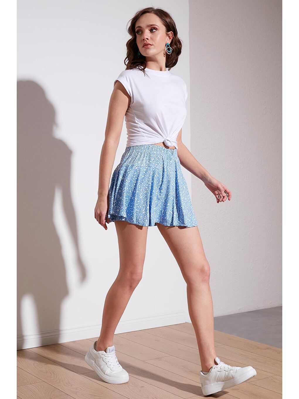 Mavi Çiçekli Beli Lastikli Şort Etek 5864024