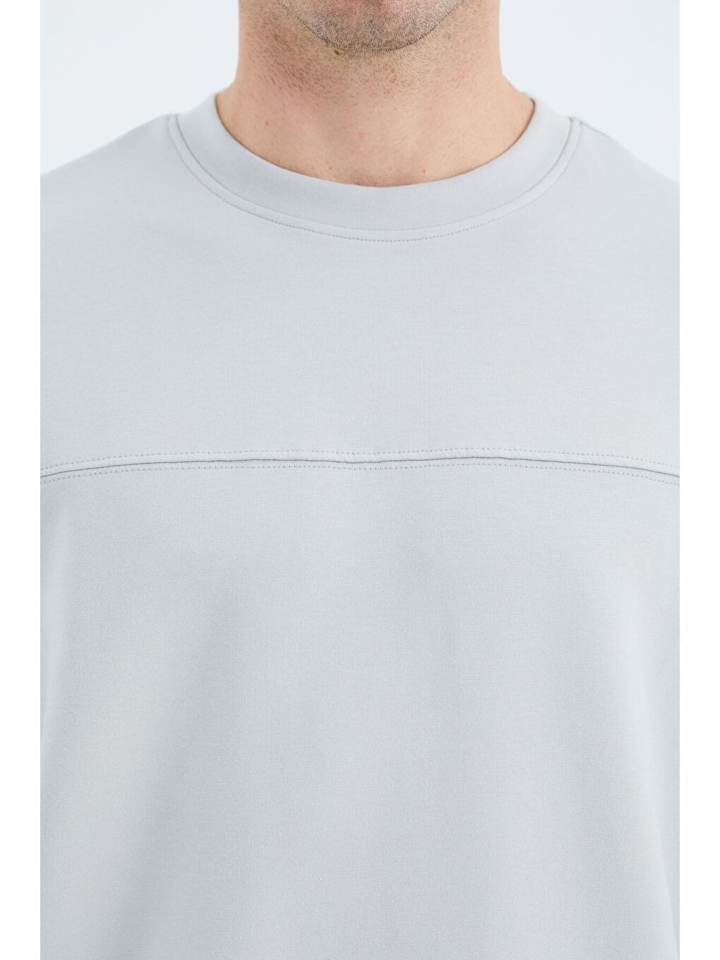 Bej Taş Bisiklet Yaka Ön Dikiş Detaylı Basic Rahat Kalıp Erkek Sweatshirt - 88270-1