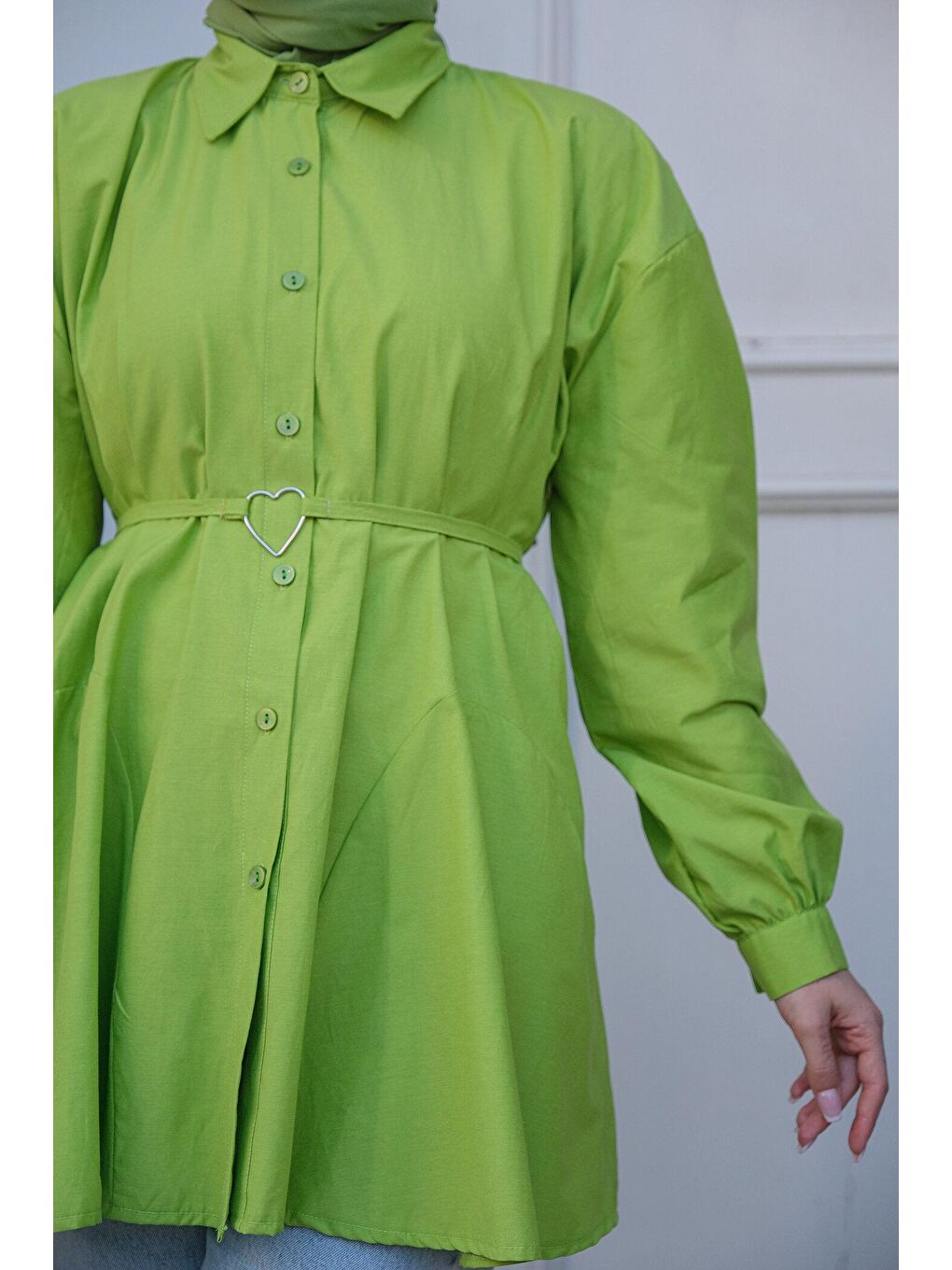 Yeşil Kalp Aksesuarlı Gömlek Fıstık Yesıl-4