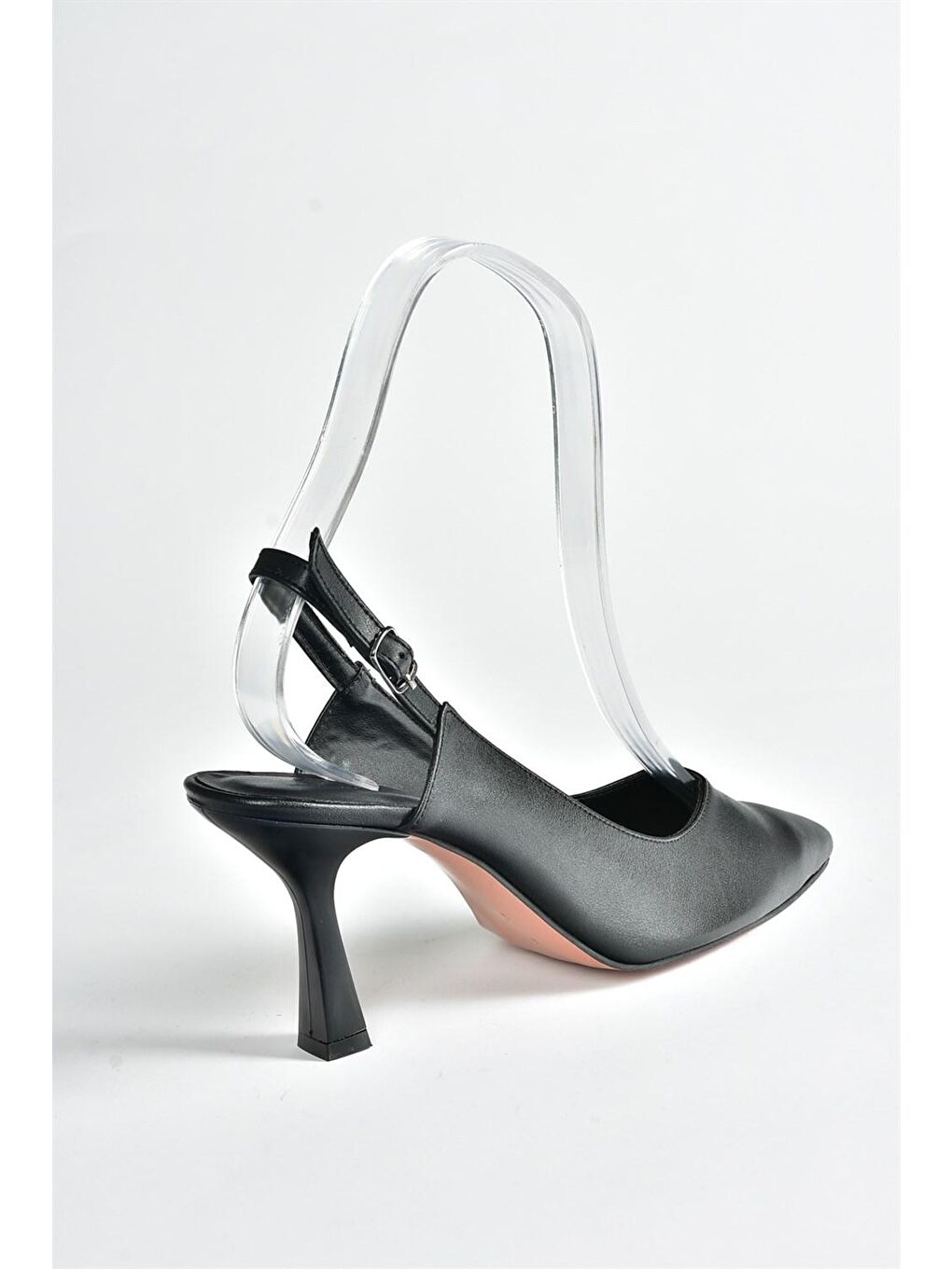 Siyah İnce Topuklu Kadın Ayakkabı M252424309-1