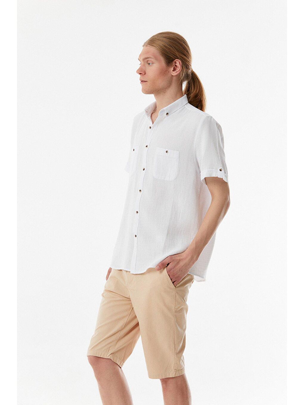 Beyaz Çift Cepli Kısa Kollu Gömlek-1