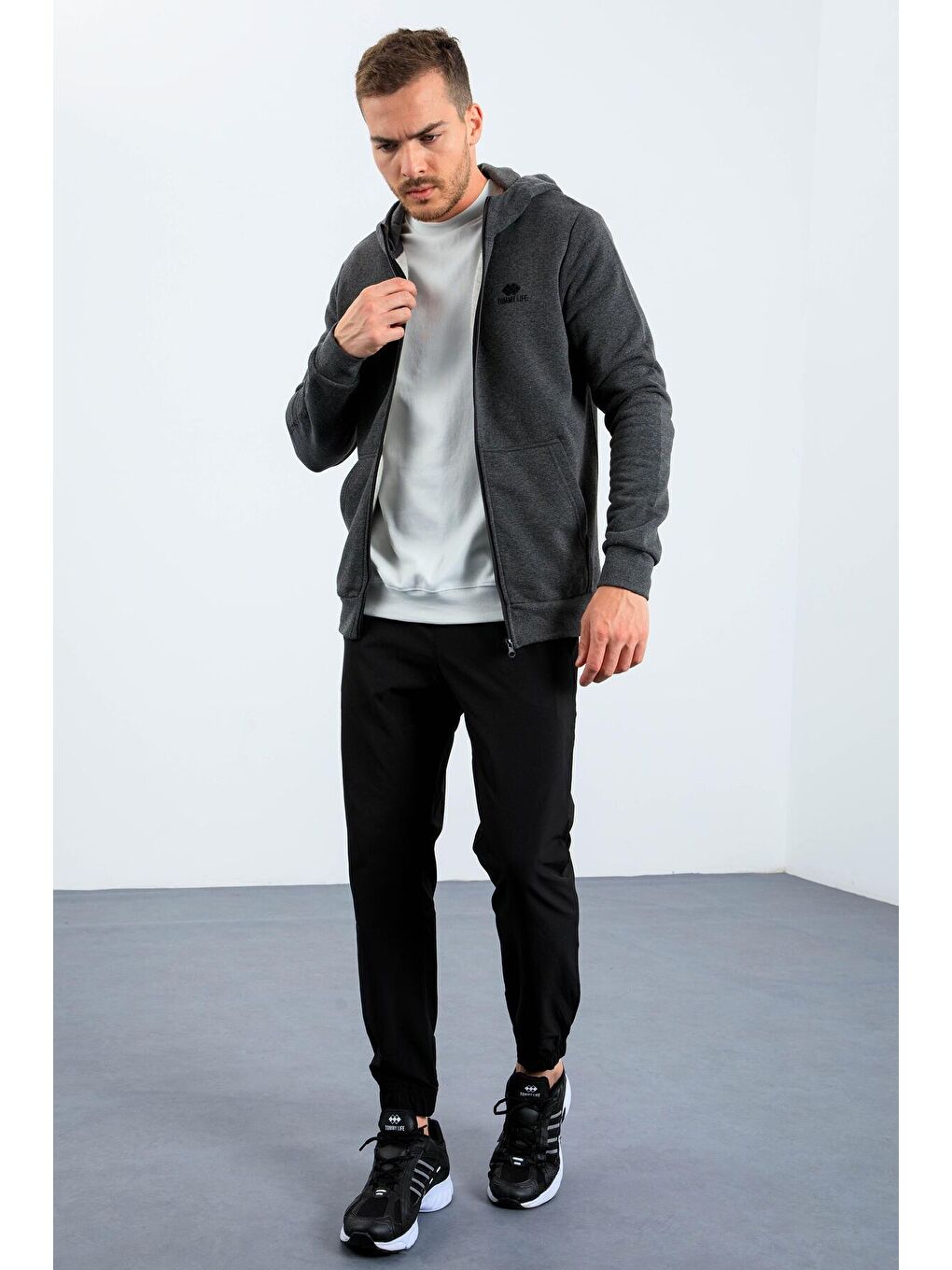 Antrasit Melanj Basic Kapüşonlu Rahat Form Nakış Detaylı  Erkek Fermuarlı Sweatshirt Hırka - 88035-1