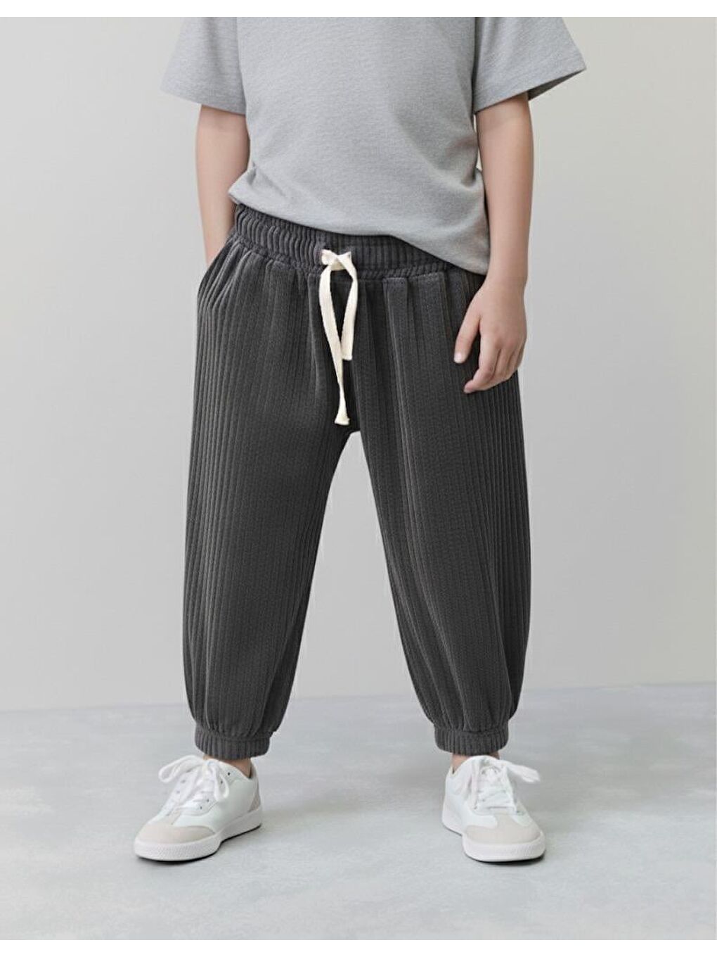 Gri Erkek Çocuk Kadife Jogger Pantolon