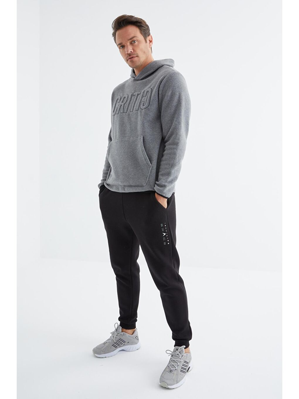 TOMMYLIFE Gri Melanj Yazı Nakışlı Kanguru Cepli Kapüşonlu Standart Kalıp Erkek Polar Sweatshirt - 88156 - 3