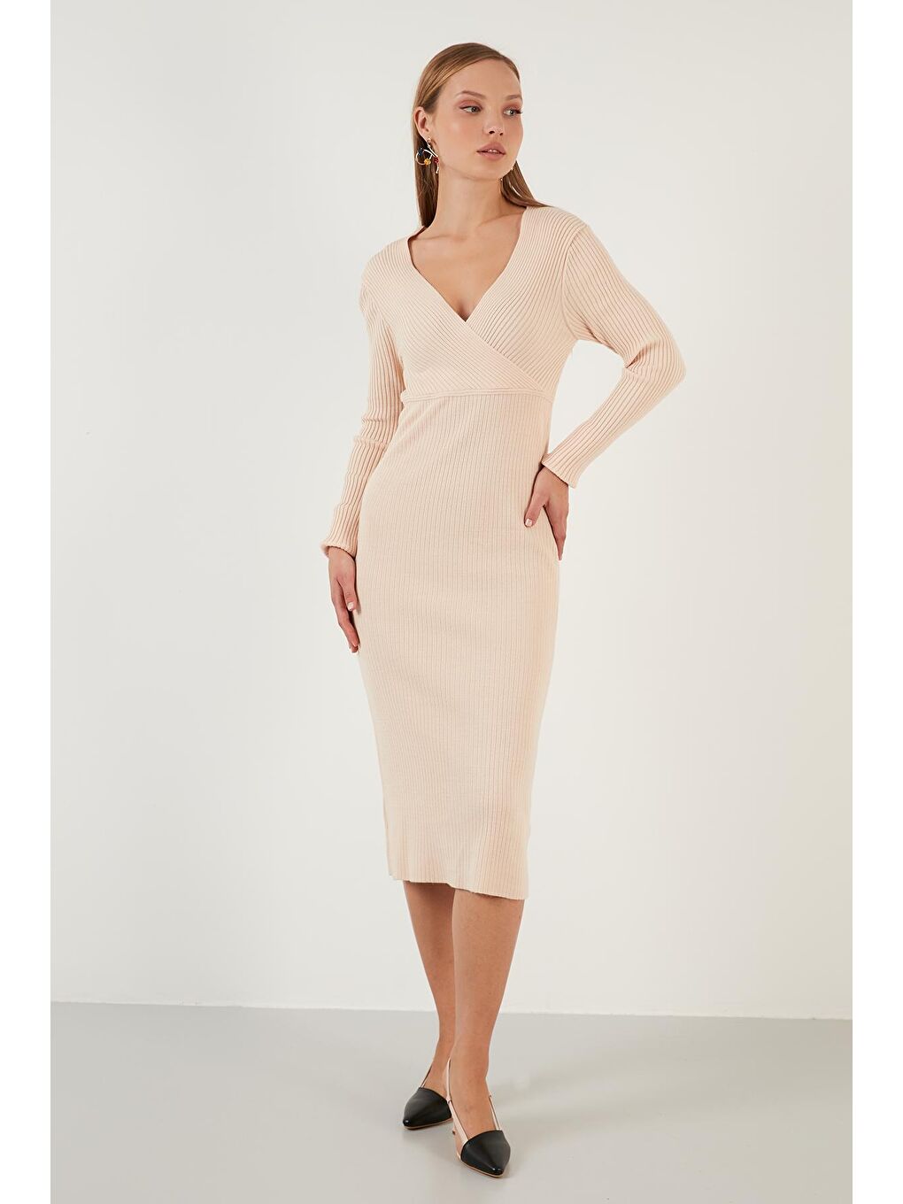 Bej V Yaka Fitilli Dar Kesim Triko Elbise 63622518-1