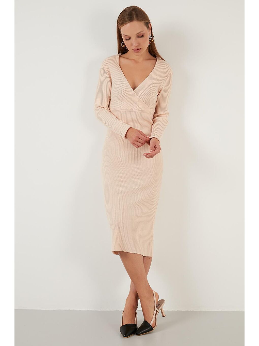 Bej V Yaka Fitilli Dar Kesim Triko Elbise 63622518-2