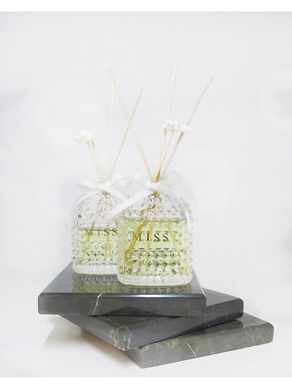 Renksiz 100 cc Oval Kristal Şişe Hanımeli Oda Kokusu-2