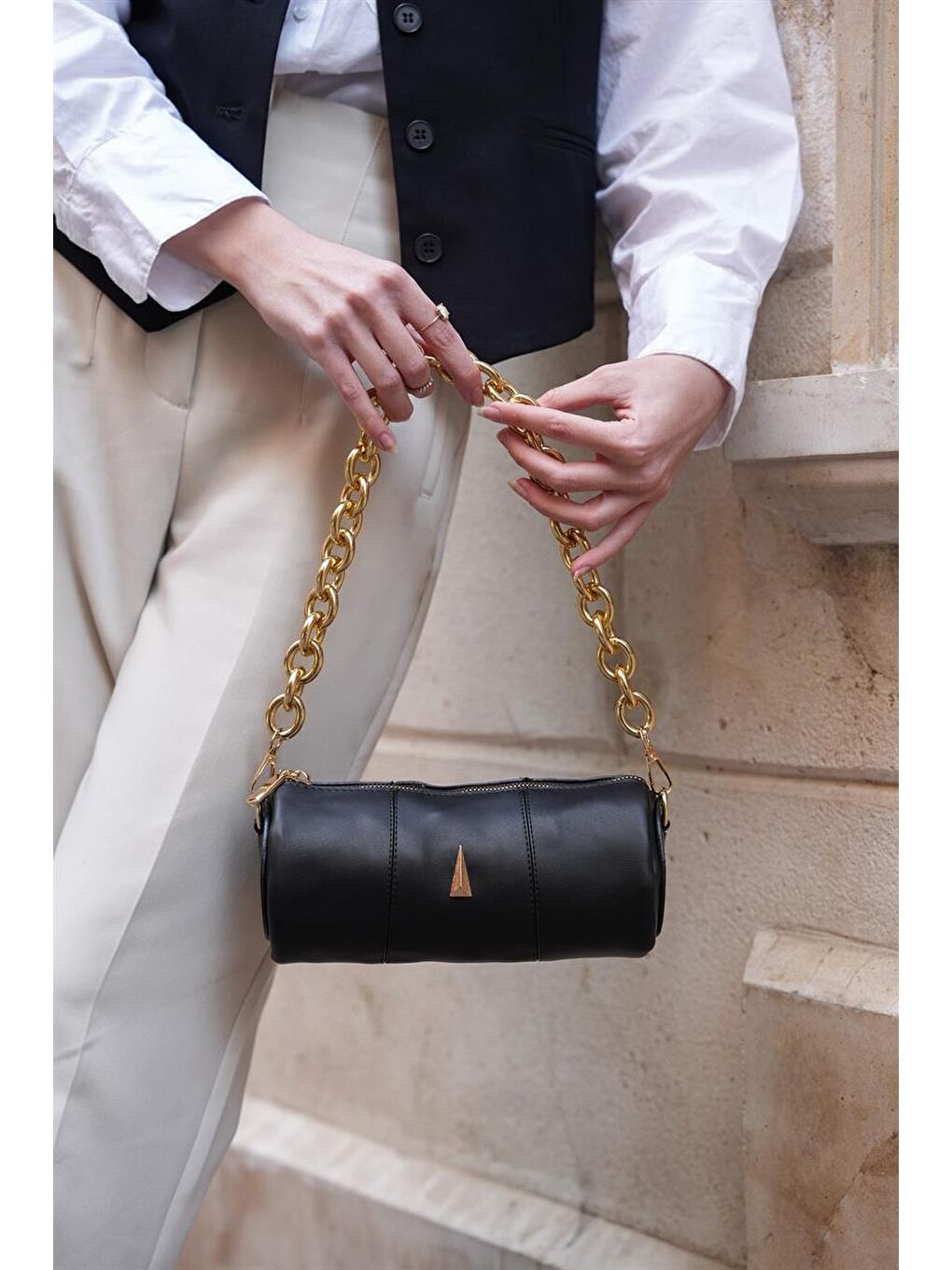 Zincir Askılı Silndir Çanta Siyah