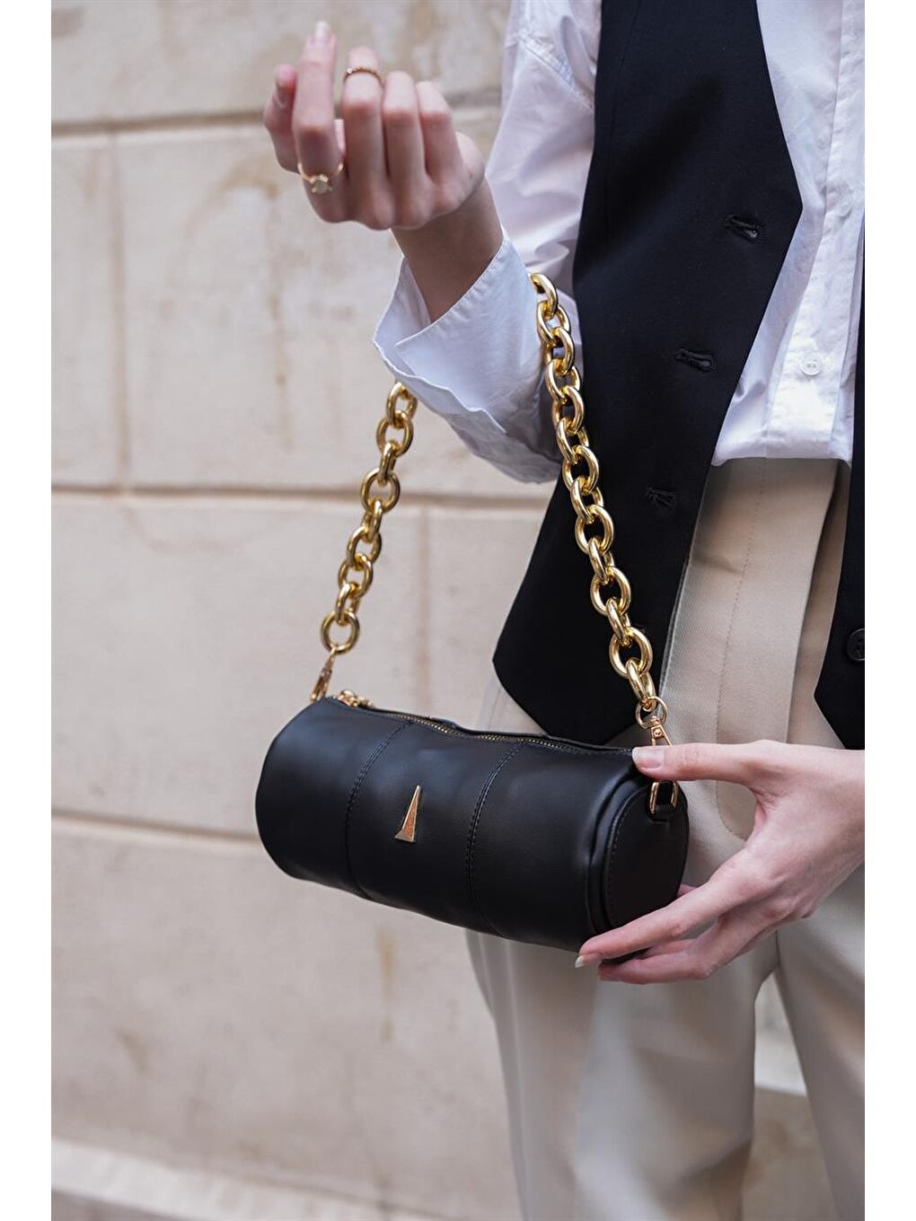 Zincir Askılı Silndir Çanta Siyah-3