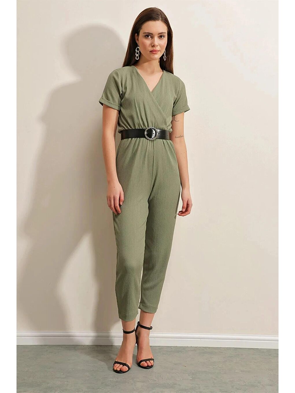 Haki Kısa Kol Kruvaze Yaka Kemerli Tulum-1