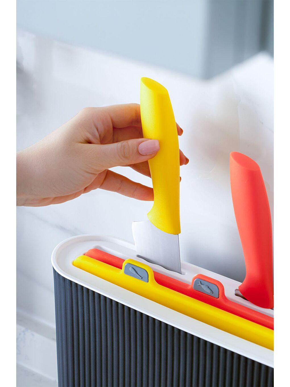 Gri 1075 Standlı Bıçaklı Çoklu Kesme Tahtası Seti - Standlı Kesim Panosu- Antrasit-beyaz-4