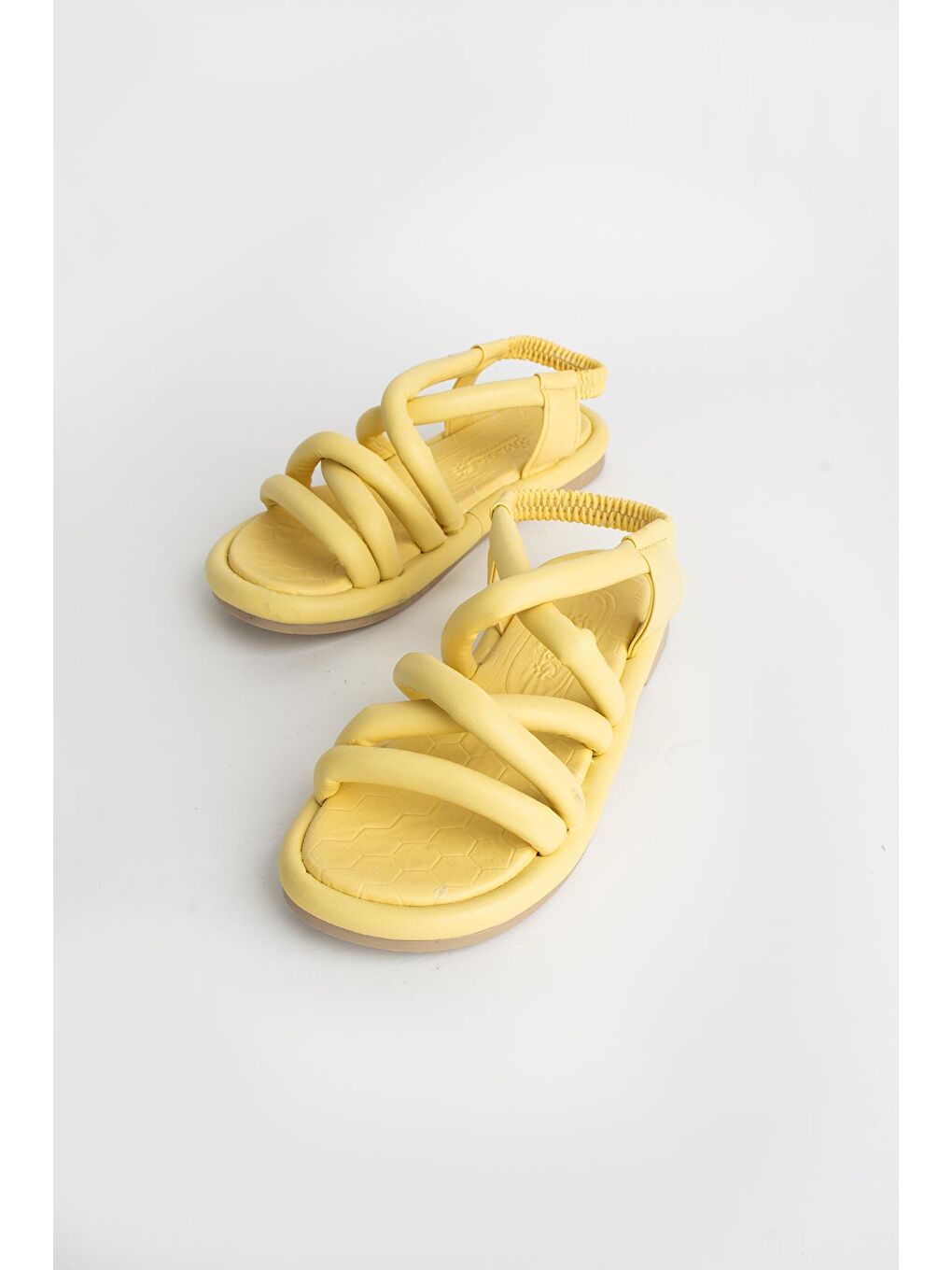 Sarı Bantlı Rahat Taban Kadın Lastikli Sandalet 007-73-23-3