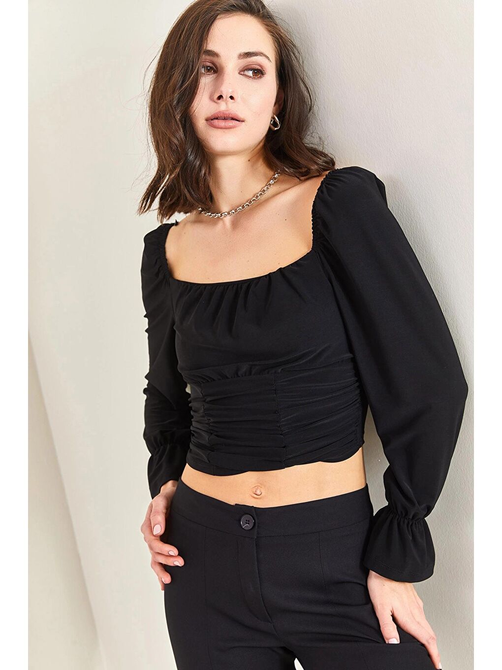 Siyah Kadın Kare Yaka Kol ve Ön Detaylı Candy Kumaş Bluz