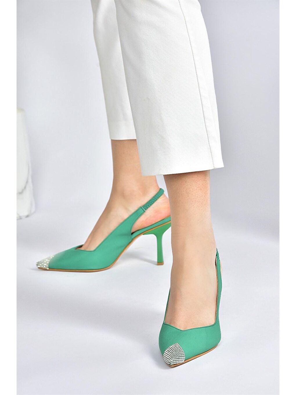 Yeşil Saten Kumaş Taş Detaylı Kadın Topuklu Ayakkabı M882027604-2