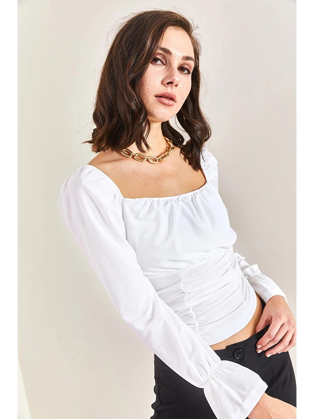 Beyaz Kadın Kare Yaka Kol ve Ön Detaylı Candy Kumaş Bluz-4