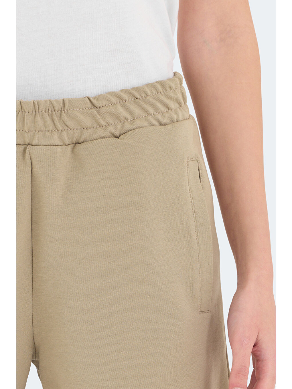 RAMLAH I Kadın Cepli Bej Şort-3