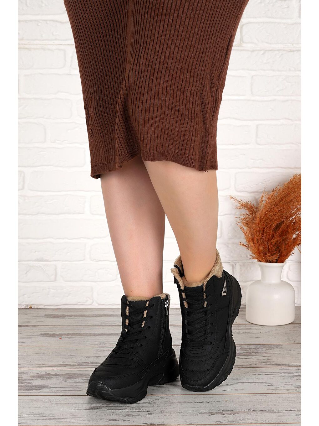 Siyah Acr 123 İçi Termal Kürklü Kadın Bot Ayakkabı-1