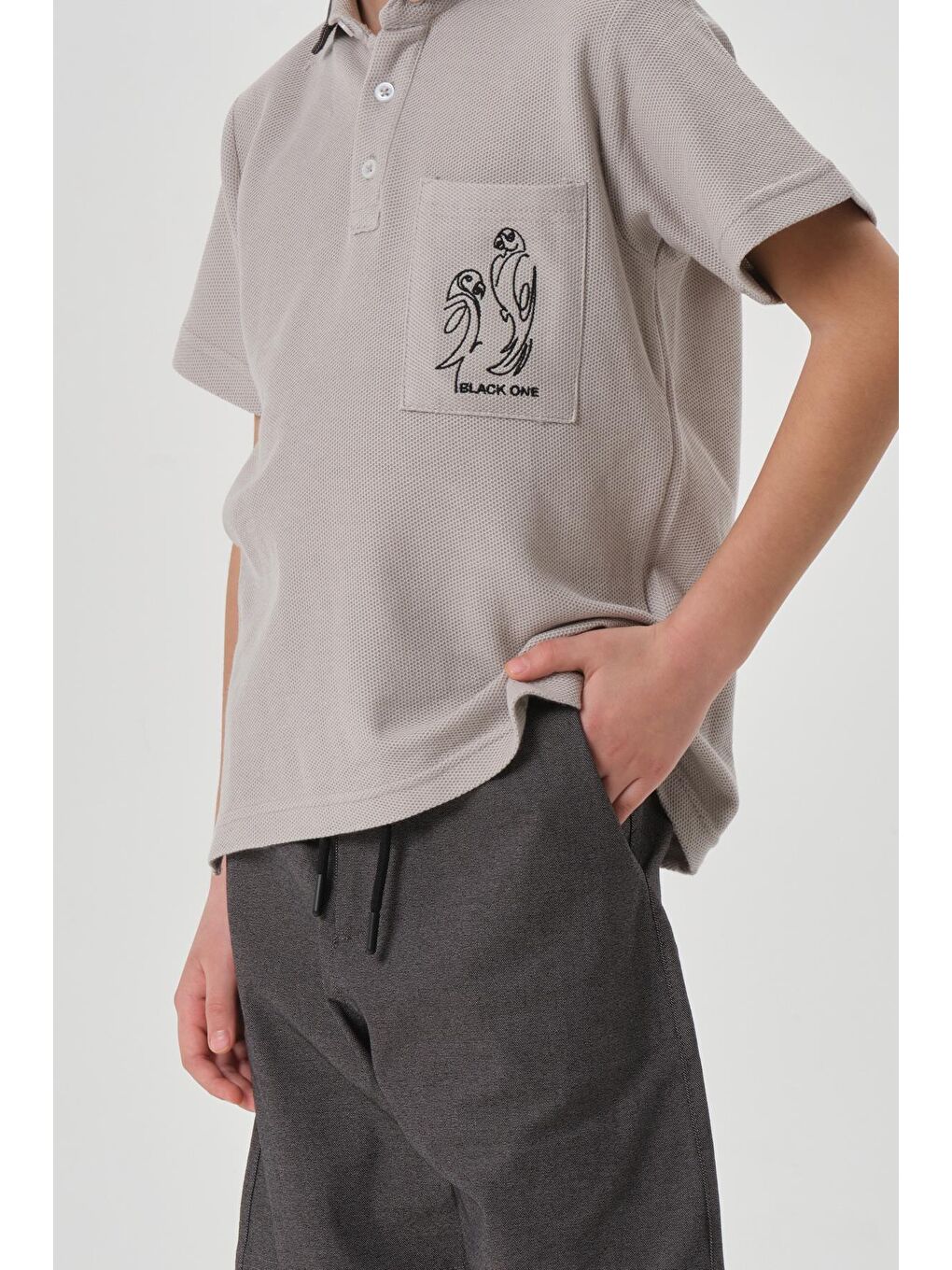 Gri Petek Kumaştan Üst Cep Baskı Detaylı Erkek Çocuk Alt Üst Takım-3