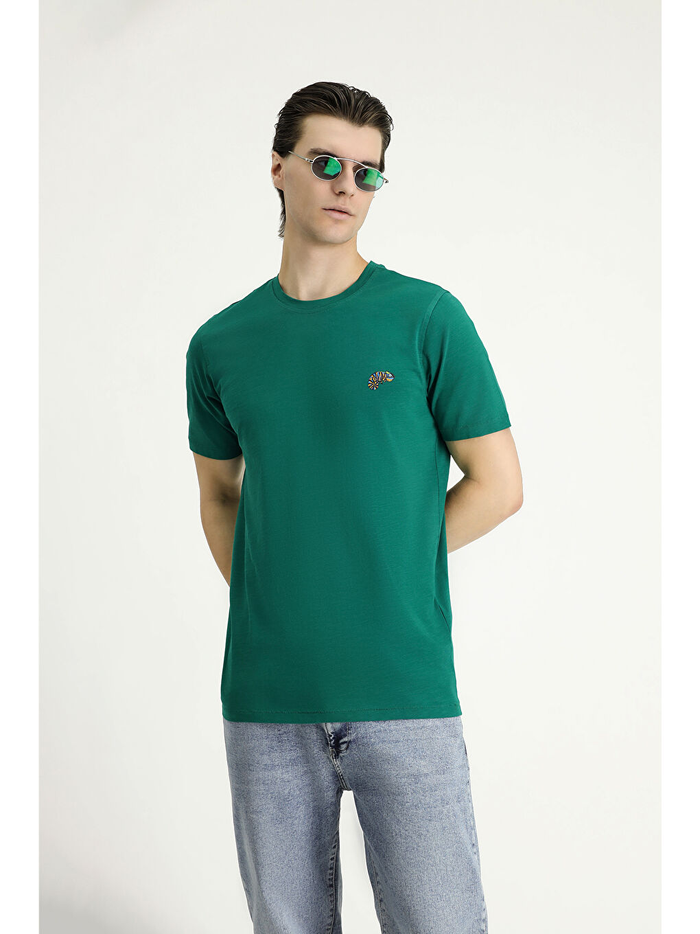 Yeşil Bisiklet Yaka Slim Fit Dar Kesim Baskılı Süprem Pamuk Tişört-2