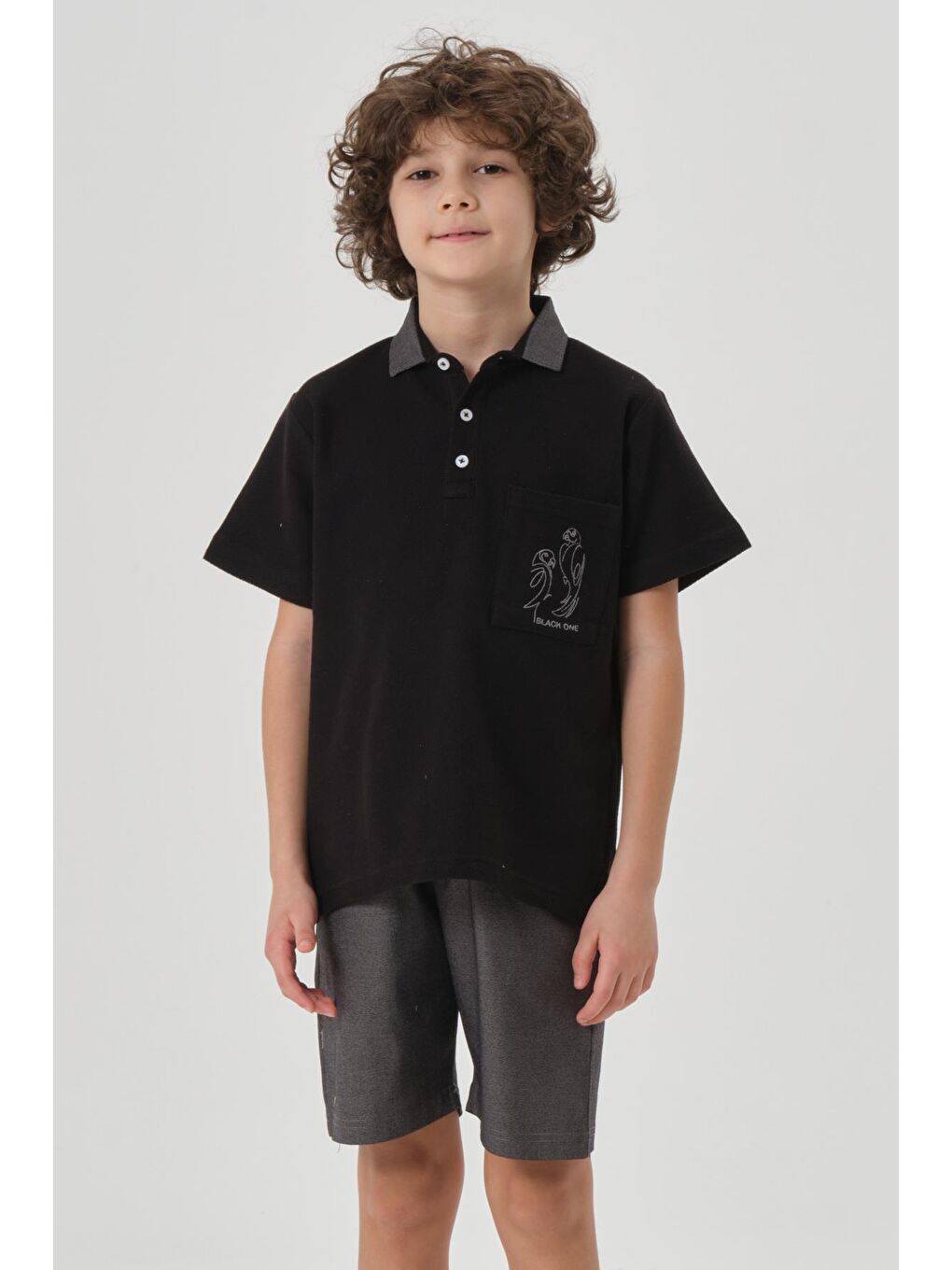 Siyah Petek Kumaştan Üst Cep Baskı Detaylı Erkek Çocuk Alt Üst Takım-2