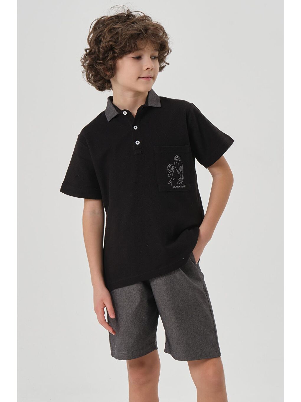 Siyah Petek Kumaştan Üst Cep Baskı Detaylı Erkek Çocuk Alt Üst Takım-4