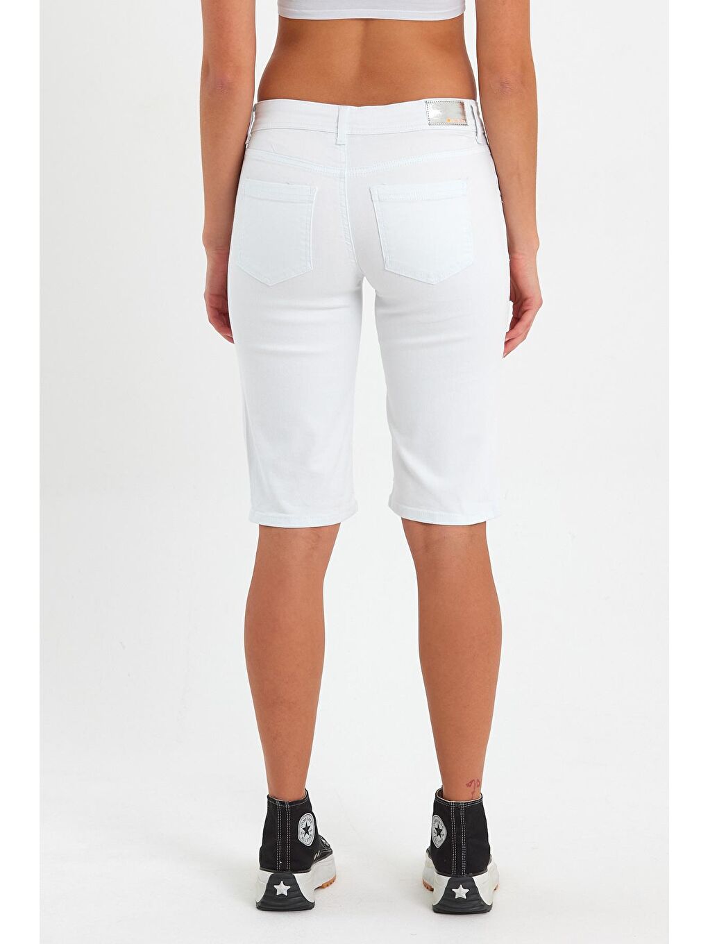 Beyaz Kadın Şort-3