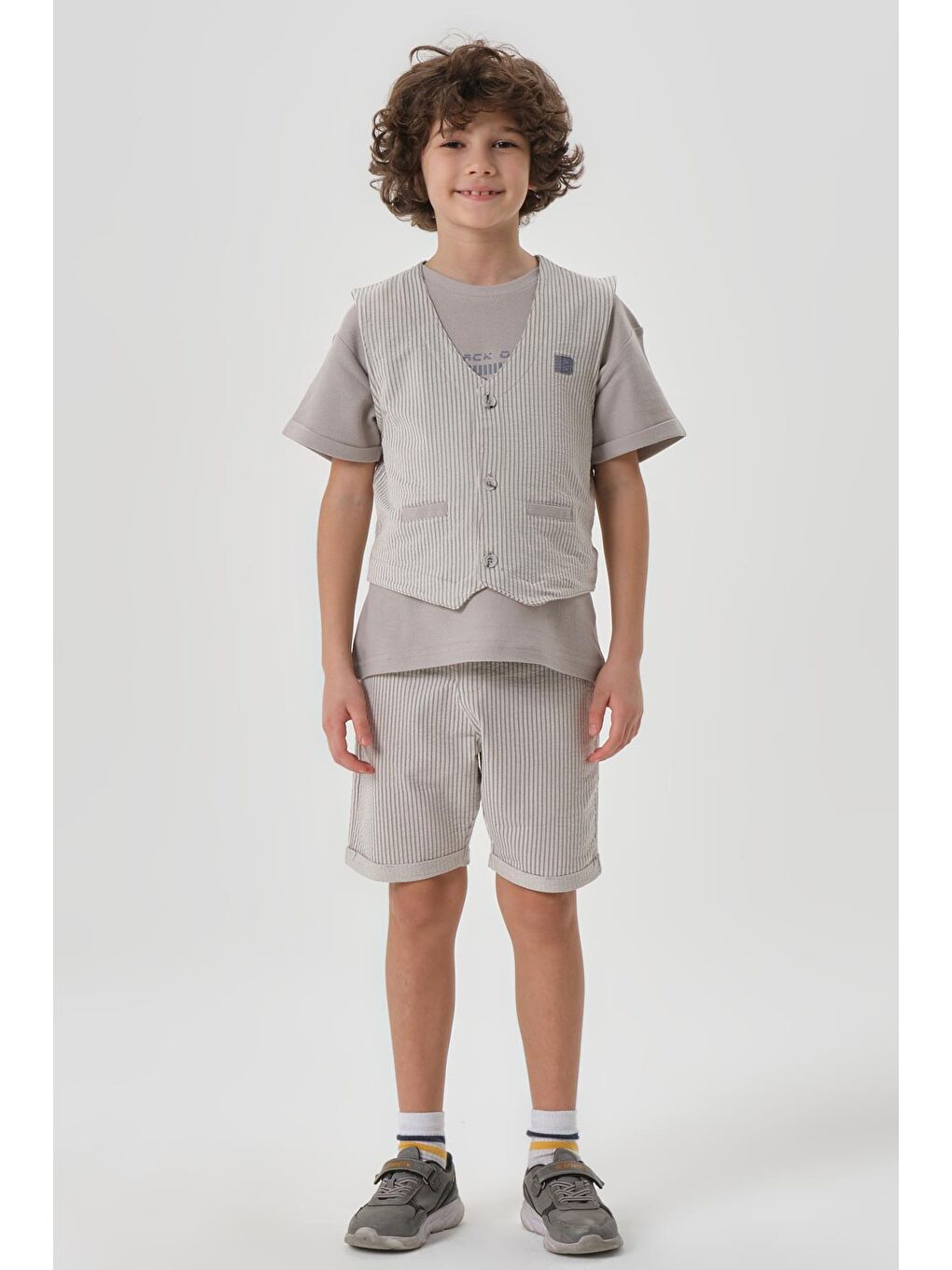 Gri Petek Kumaştan Baskı Detaylı Erkek Çocuk Alt Şort Üst Bisiklet Yaka T-shırt Yelek Takımı-1