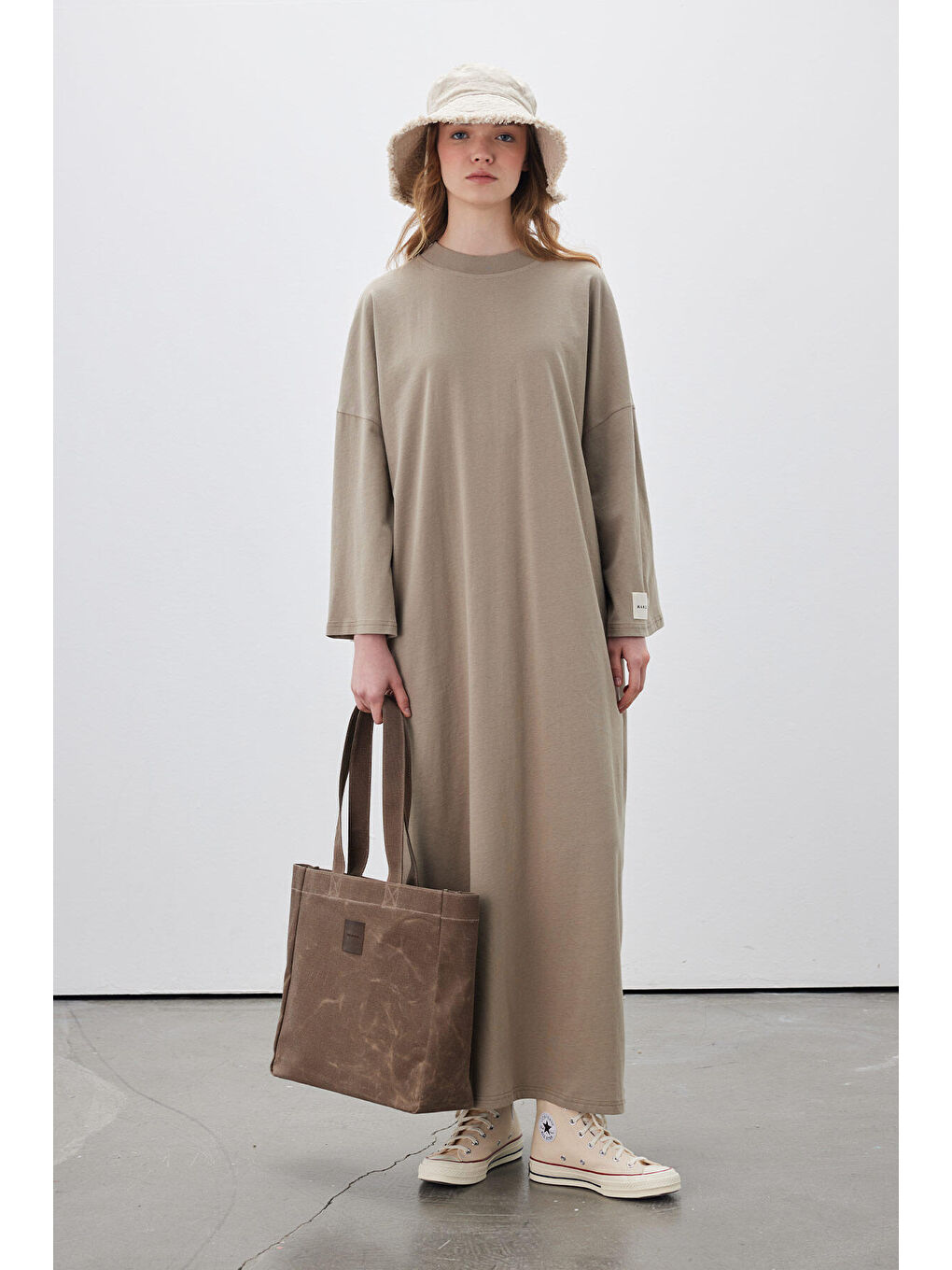 Bej Oversize Uzun Rahat Elbise Vizon-1