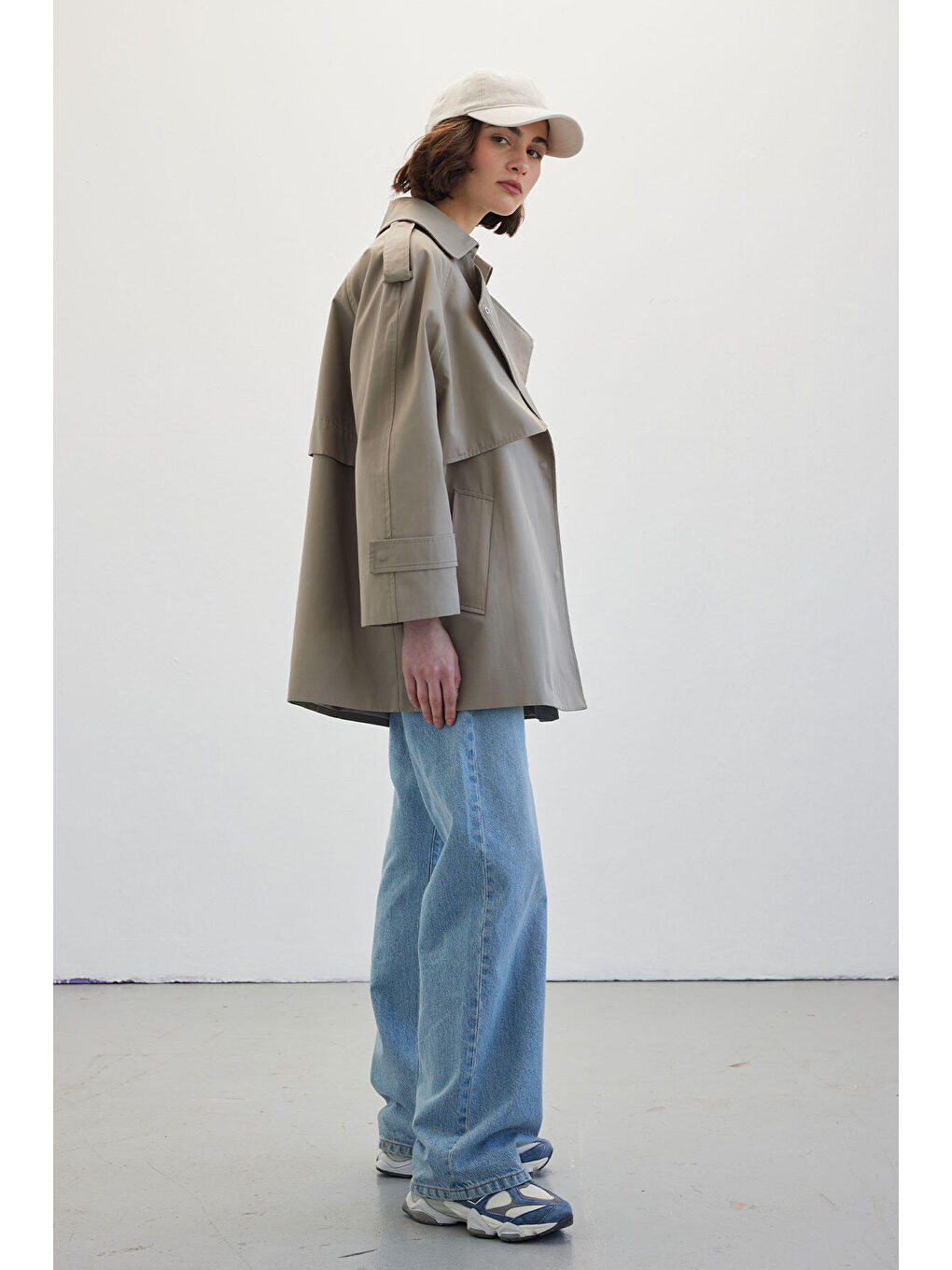 Yeşil Oversize Kısa Trençkot Çağla-4