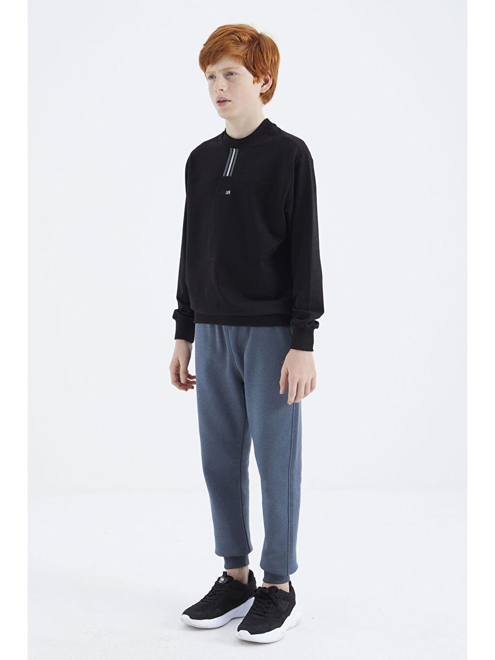 Siyah O Yaka Erkek Çocuk Sweatshirt - 11178-4