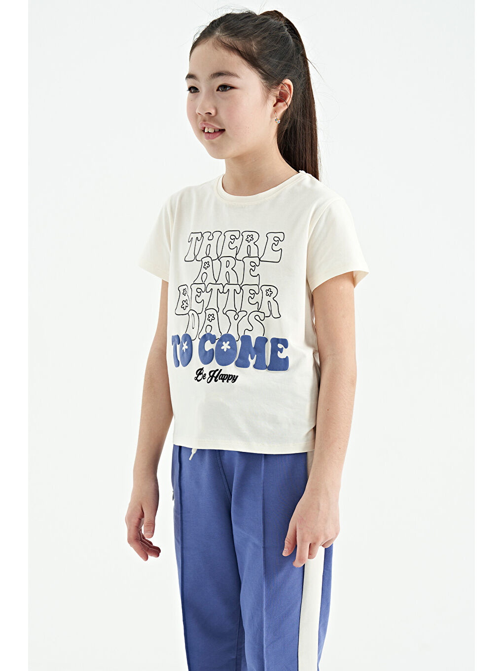 Ekru O Yaka Yazı Baskılı Rahat Form Kısa Kollu Cropped Kız Çocuk Tişört - 75118-3