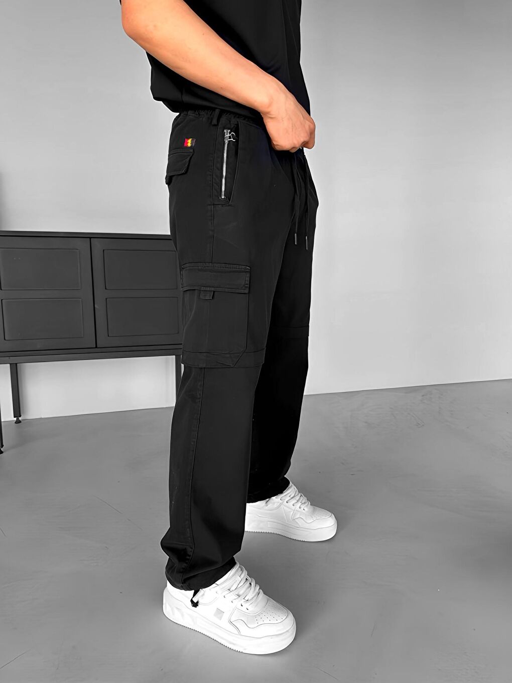 Erkek Baggy Fit Fermuarlı Paçası İpli Kargo Pantolon Siyah-3