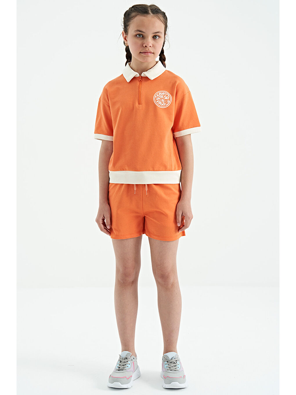 TOMMYLIFE Turuncu Oranj Yakalı Kısa Kollu Rahat Form Kız Çocuk Şort Takım - 75131 - 1