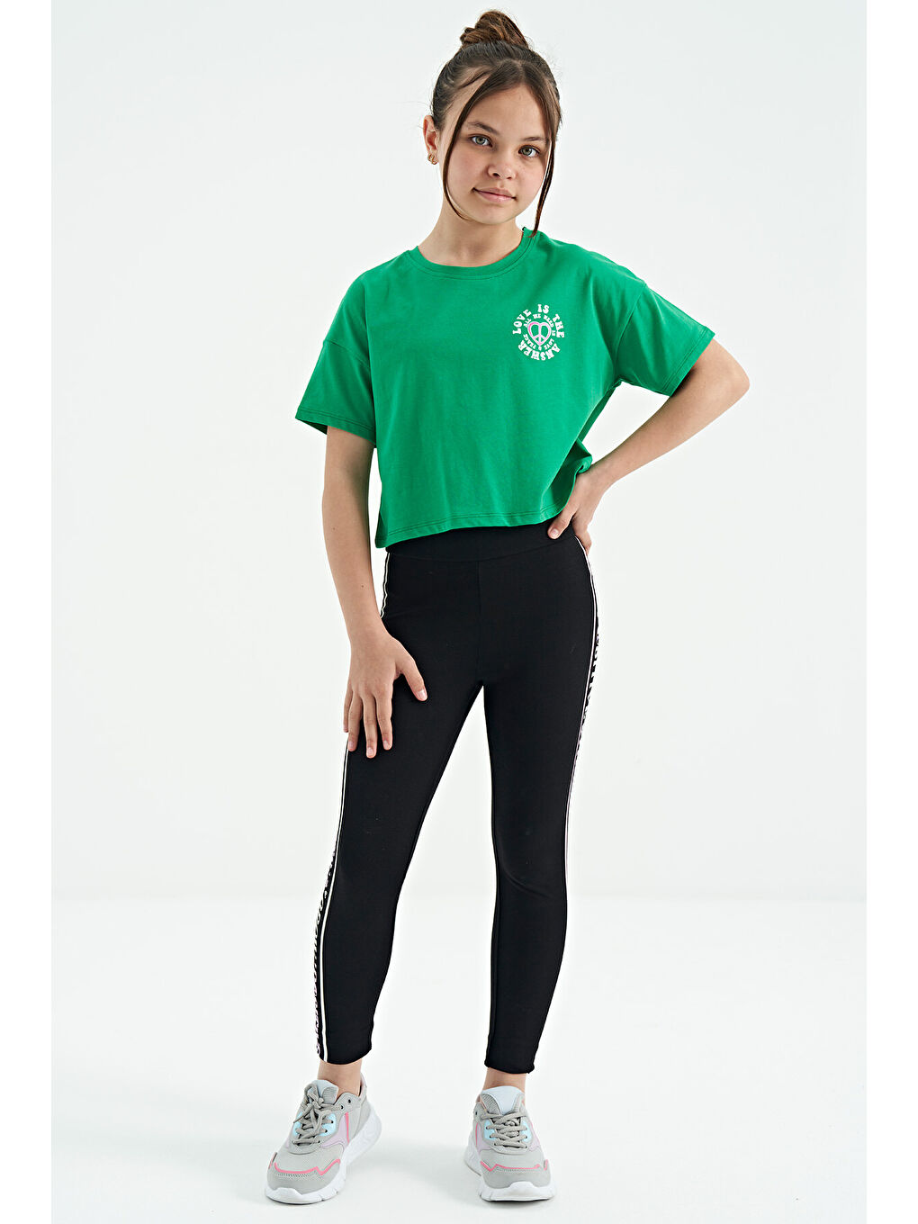 Yeşil Ön Arka Baskılı O Yaka Düşük Omuz Oversize Kısa Kollu Kız Çocuk Tişört - 75126-8