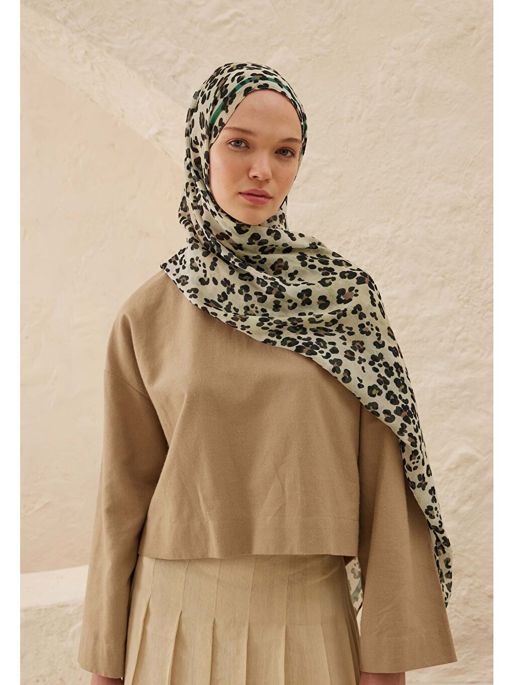 Soft Yeşil Leopar Desen Rami Şal-1