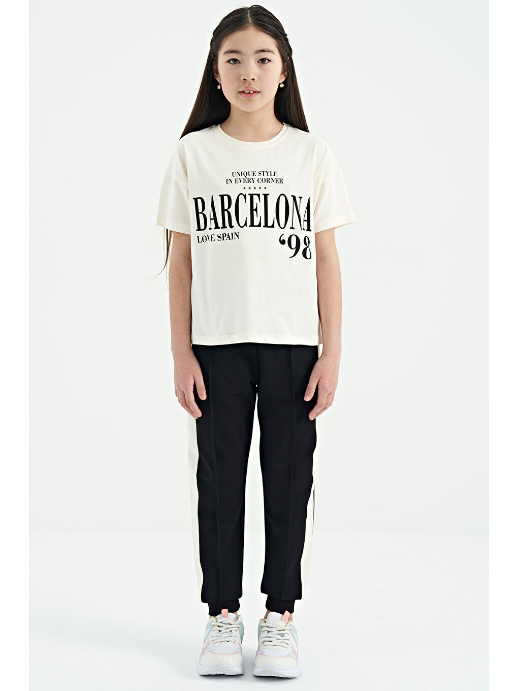 Siyah Yan Bantlı Gizli Fermuar Cep Detaylı Jogger Kız Çocuk Eşofman Alt - 75122-1