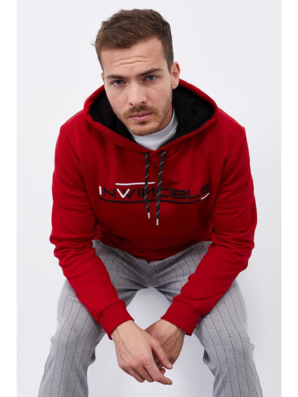 TOMMYLIFE Kırmızı Kanguru Cep Standart Kalıp Kapüşonlu Erkek Sweatshirt - 87883